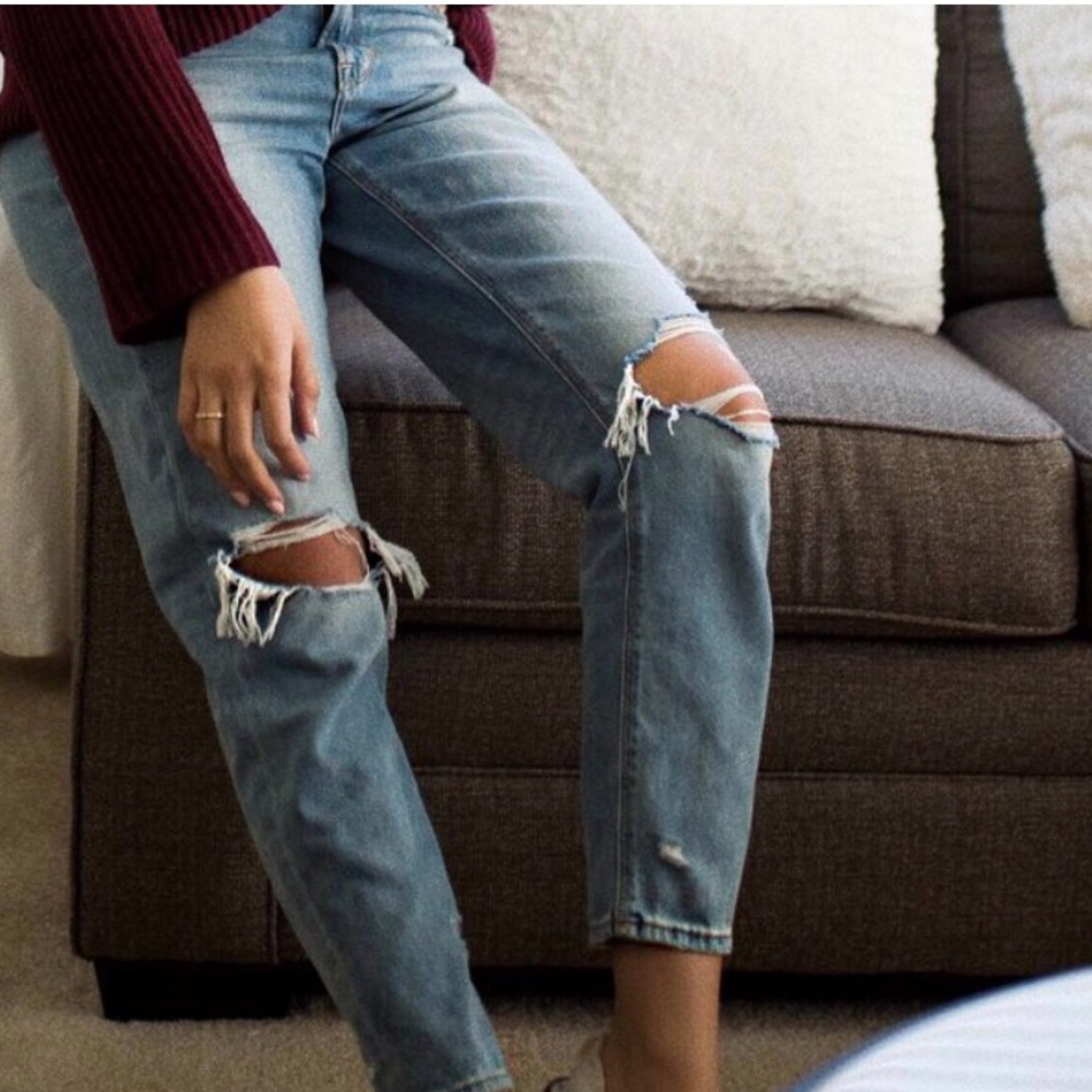 American eagle mom jeans
